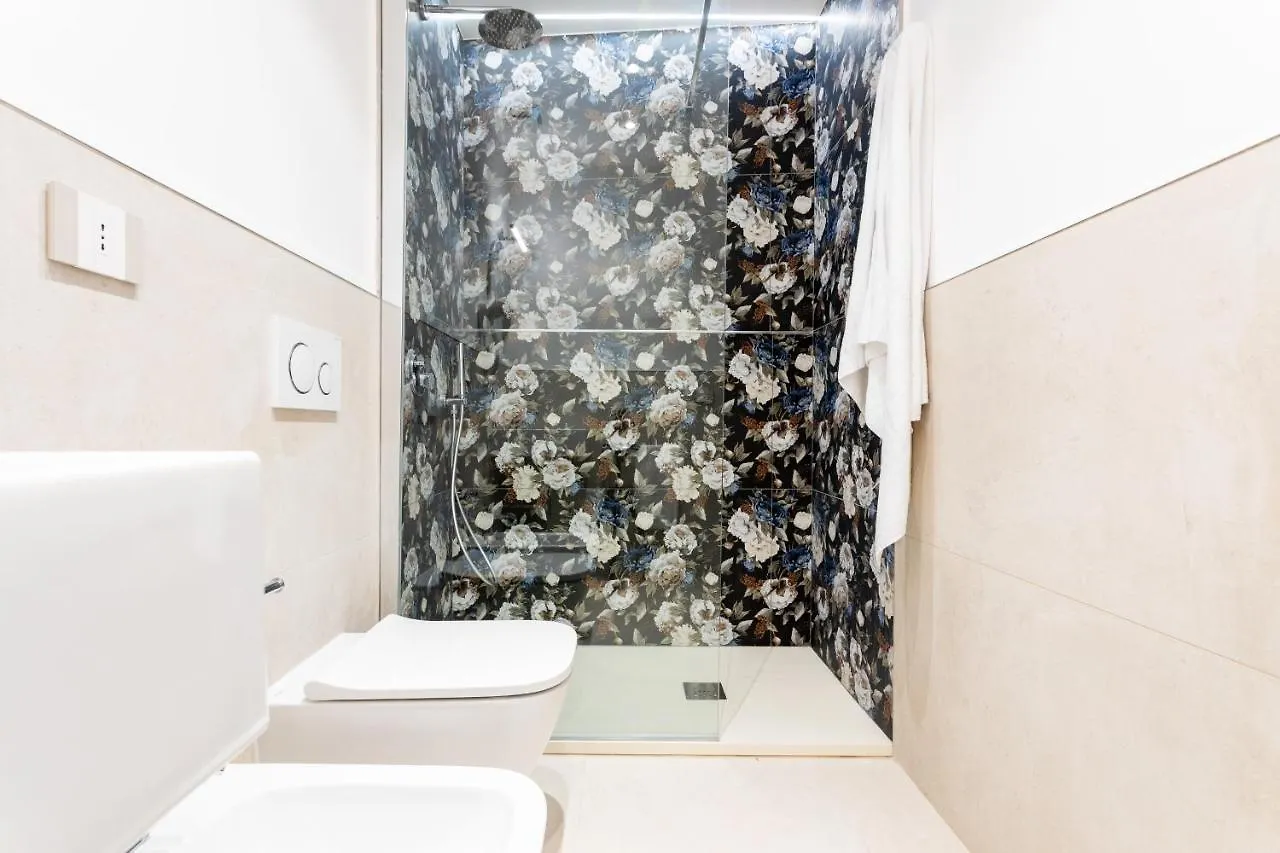 Magnini Rooms Cagliari 0*,  Italië